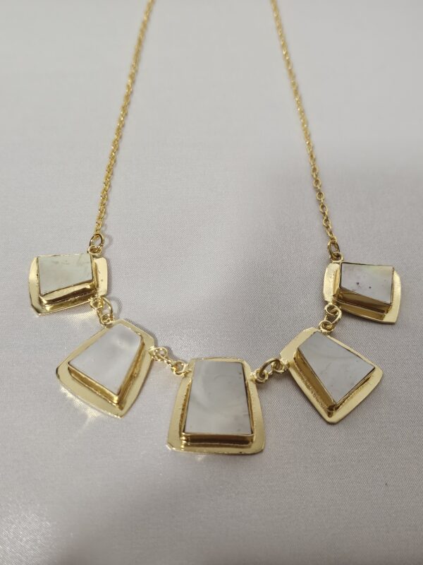 Shell Trapeze Necklace