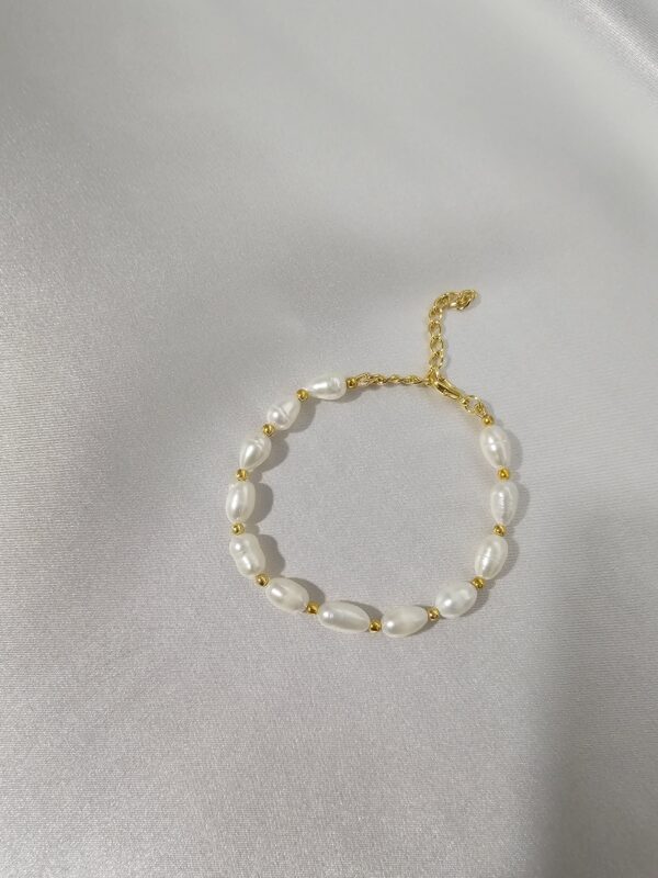 Classic Pearl Strand Bracelet