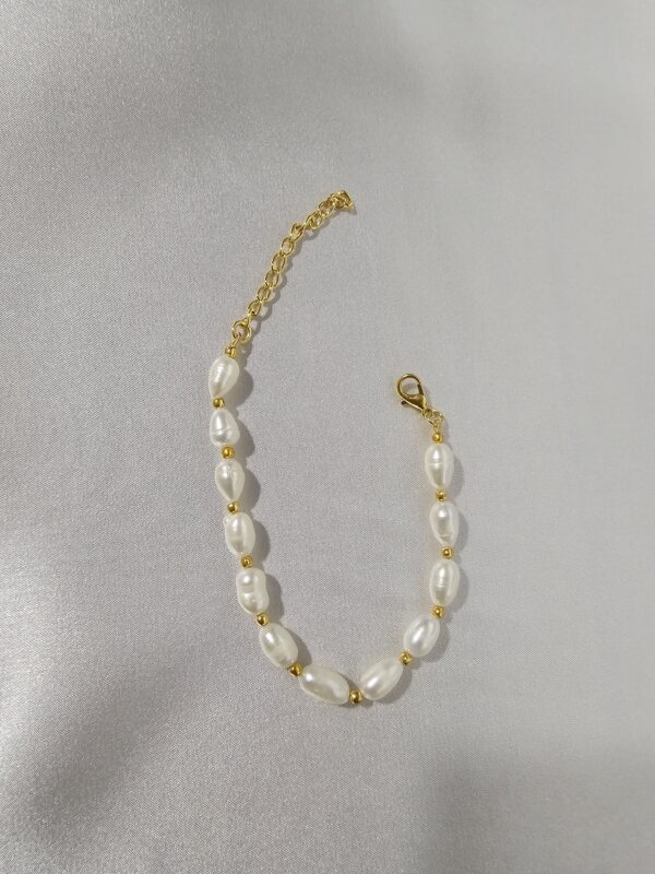 Classic Pearl Strand Bracelet - Image 2