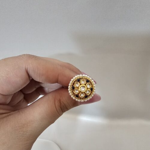Petite Kundan Ring