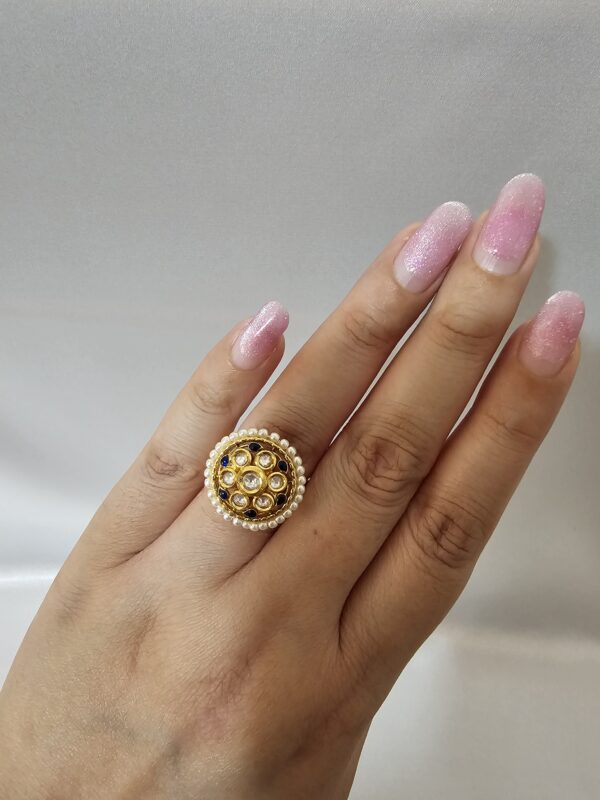 Petite Kundan Ring - Image 3